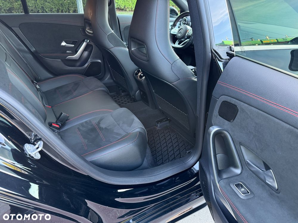 Mercedes-Benz CLA 200 d 8G-DCT AMG Line - 13