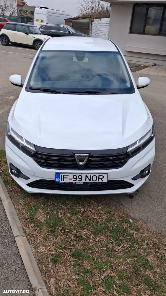 Dacia Logan TCe 90 Essential - 4