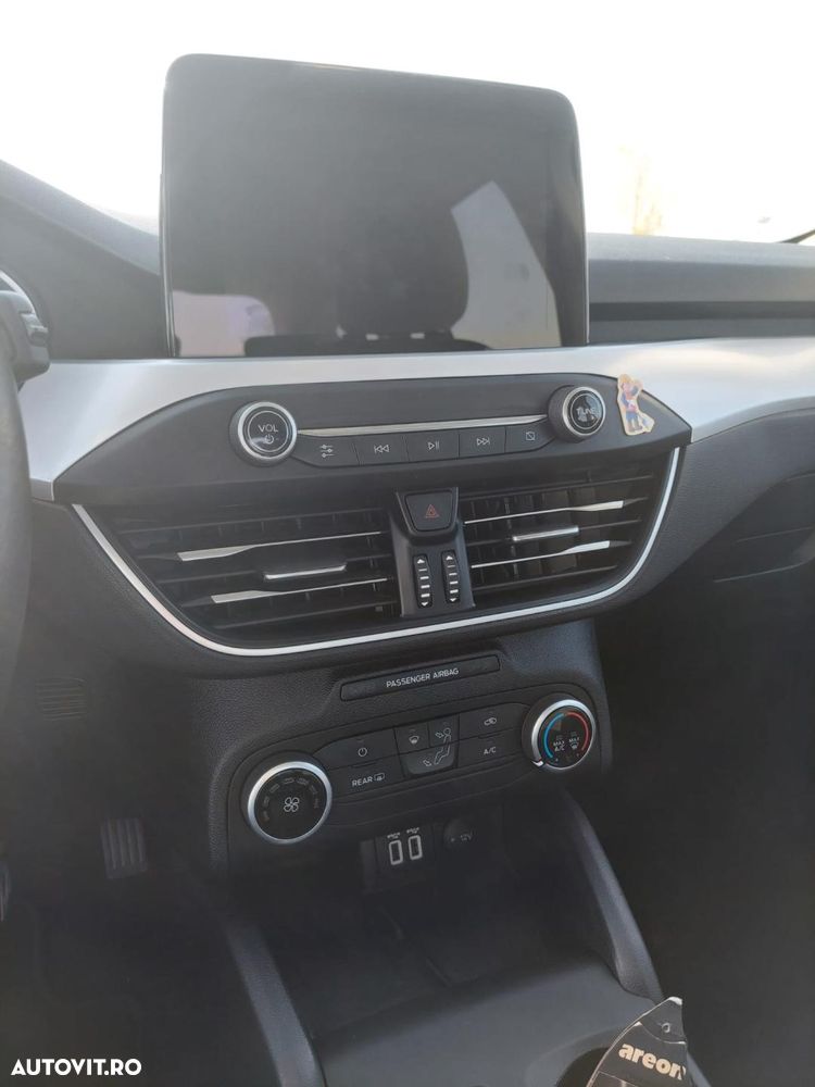 Ford Focus 1.5 EcoBlue ST-Line - 11