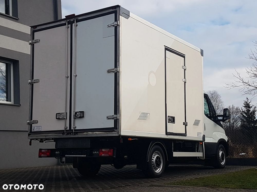 Iveco DAILY 6EP CHŁODNIA MROŹNIA IZOTERMA AGREGAT THERMO KING V-200 MAX GRZANIE ZASILANIE Z SILNIKA + ELEKTRYCZNE - 28