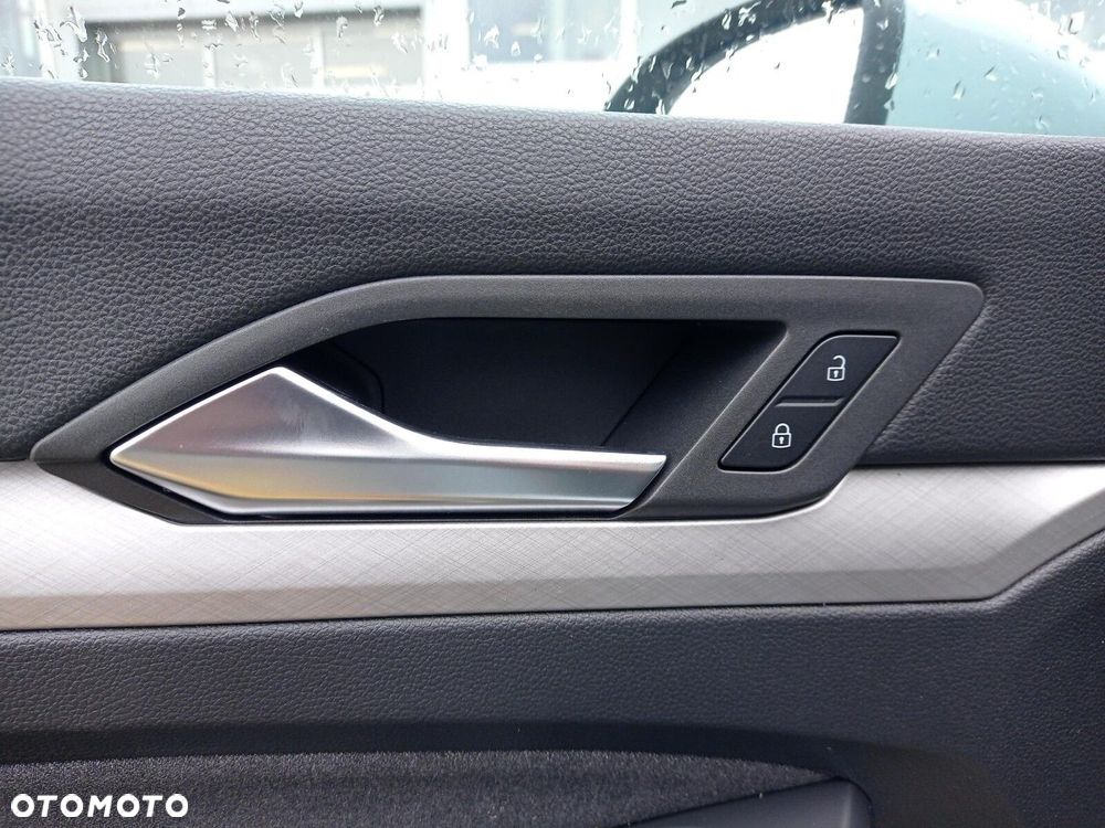 Volkswagen Golf - 25