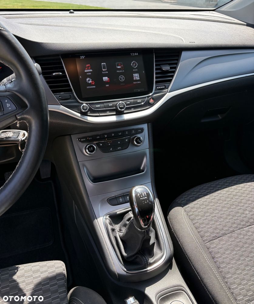 Opel Astra 1.6 D (CDTI) Dynamic - 10
