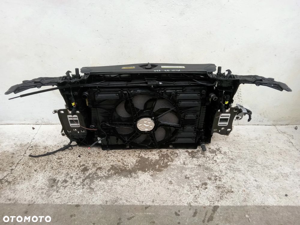 AUDI Q3 II 83A  - PAS PRZEDNI CHŁODNICE WENTYLA - 5