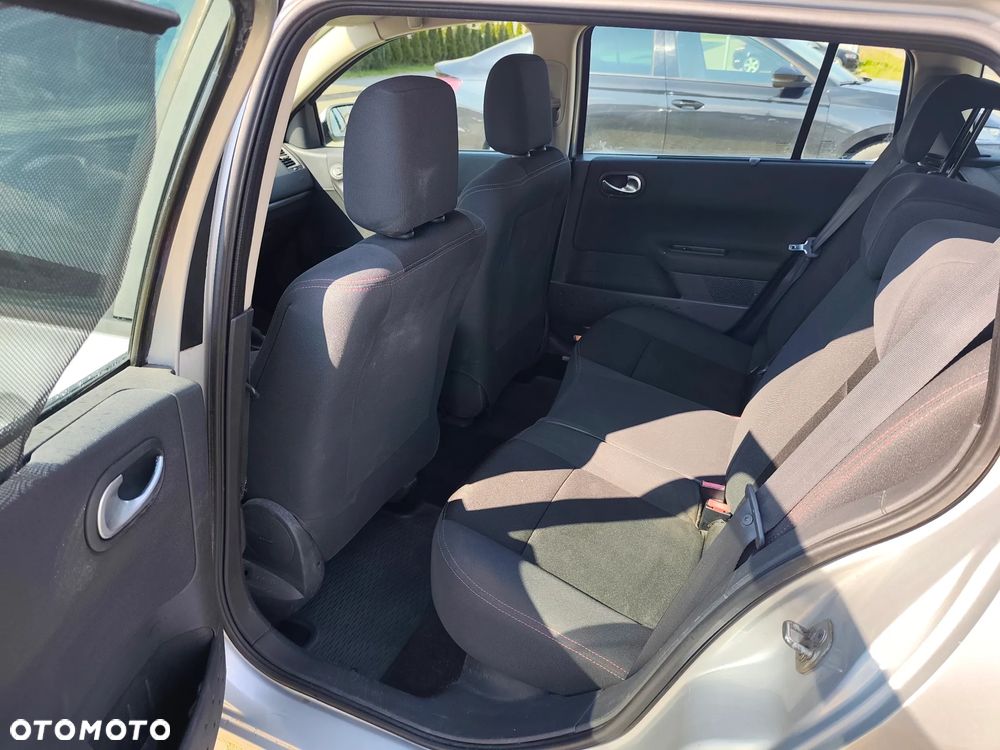 Renault Megane 1.6 16V Generation - 10