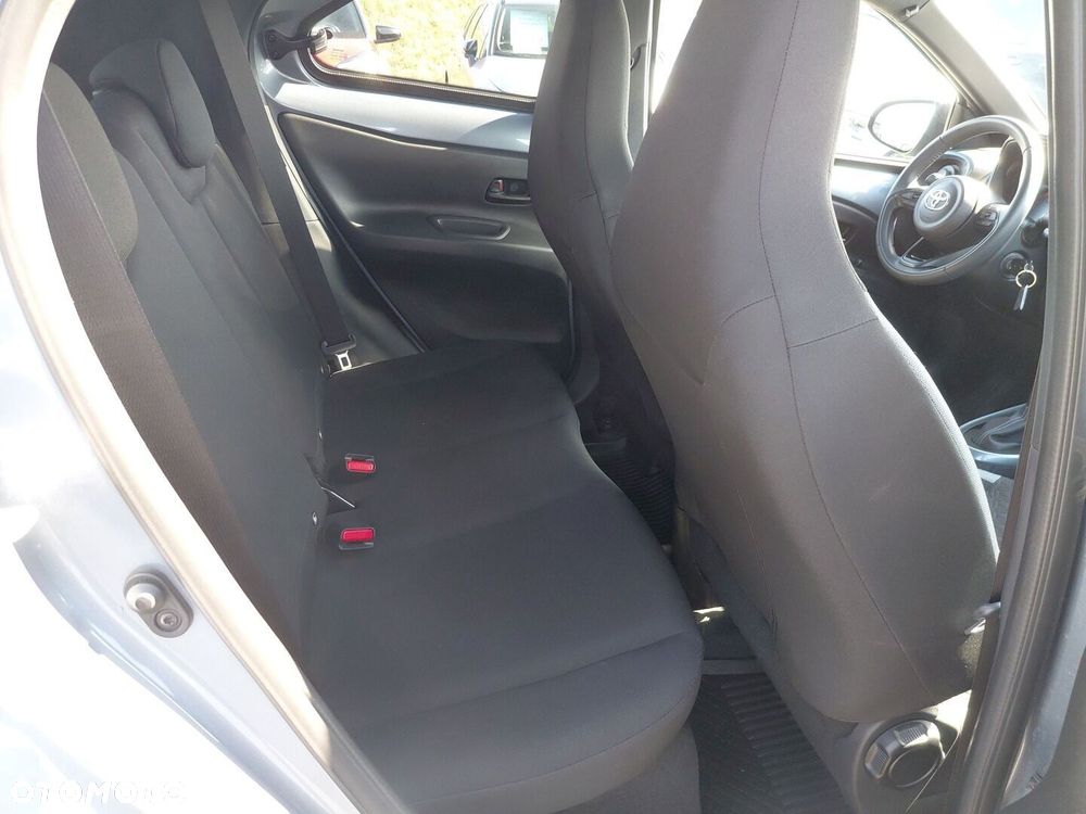 Toyota Aygo X 1.0 VVT-i Style CVT - 10