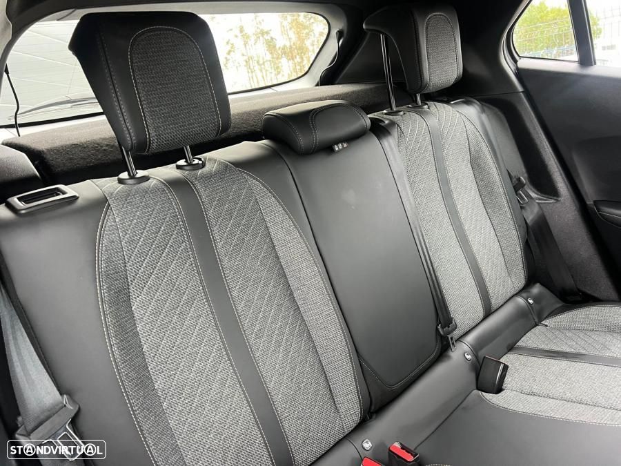 Peugeot 2008 1.2 PureTech Allure - 9