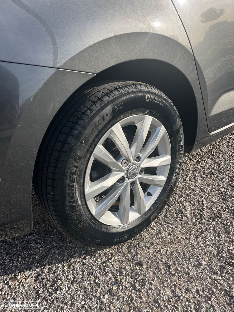 VW Touran 1.6 TDI Confortline - 10