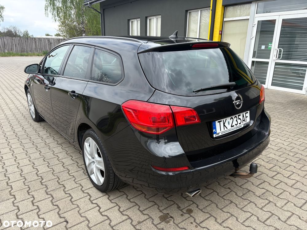 Opel Astra 1.4 T Cosmo - 4