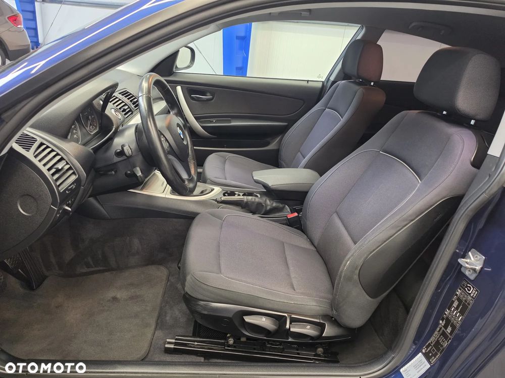 BMW Seria 1 118i - 24