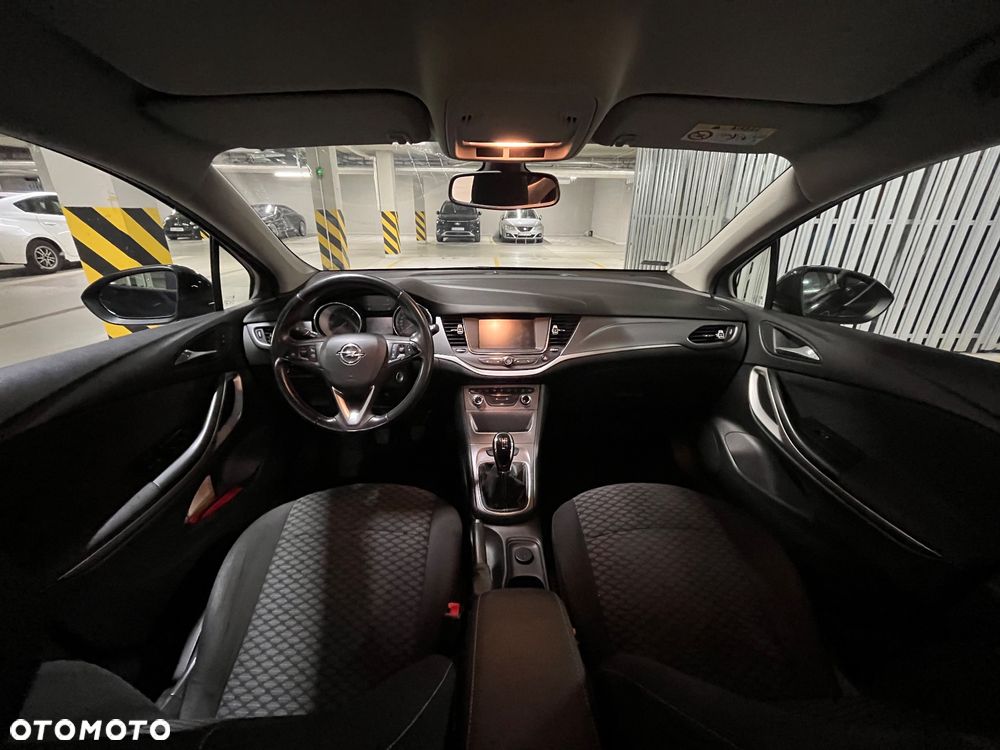 Opel Astra 1.6 CDTI Enjoy - 11