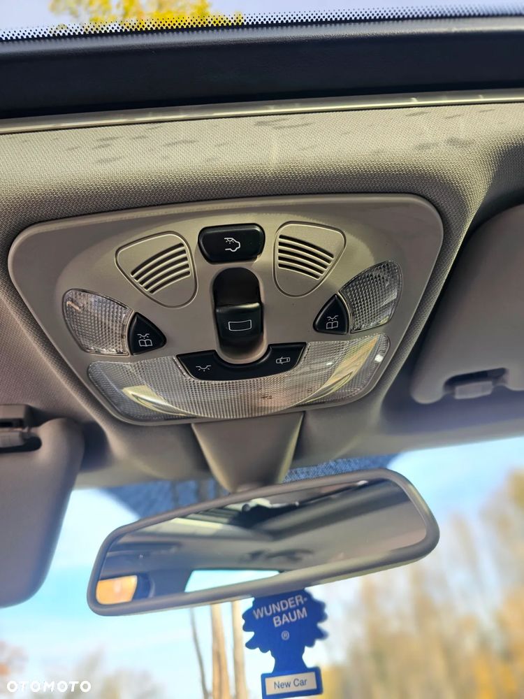 Mercedes-Benz Klasa C 320 T CDI 7-G-TRONIC Elegance DPF - 20