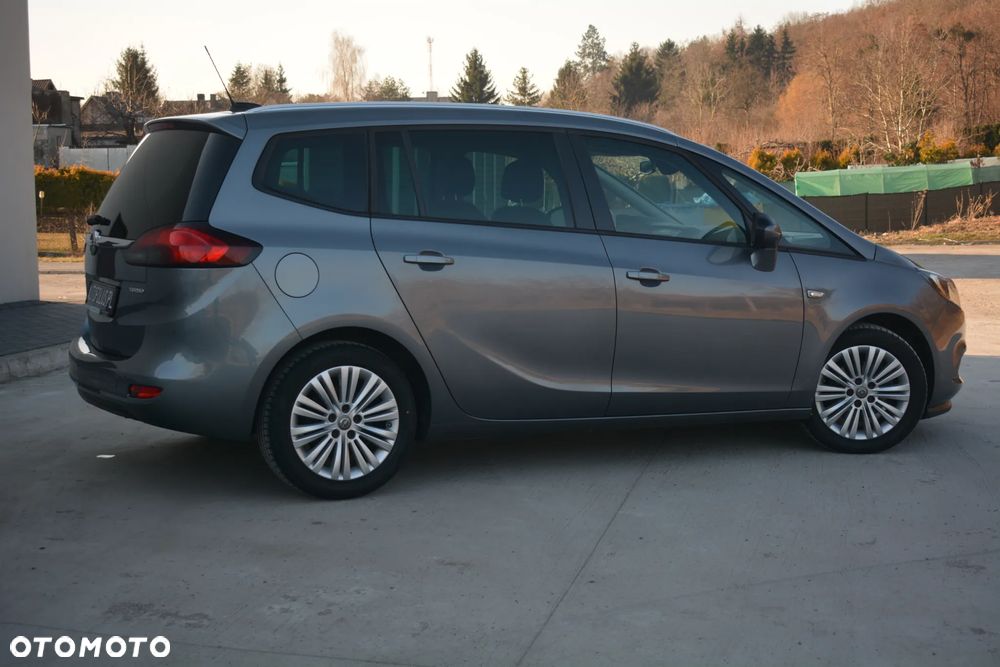Opel Zafira - 12