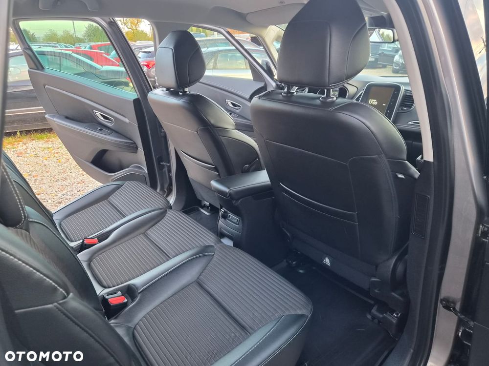 Renault Grand Scenic TCe 140 GPF BLACK EDITION - 24