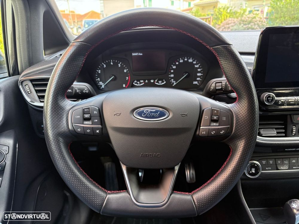 Ford Fiesta 1.0 EcoBoost ST-Line - 38