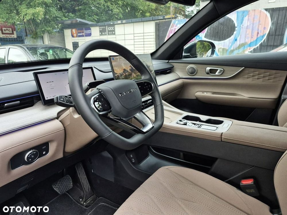 Chery Tiggo 8 1.5 T-GDI Super Hybrid Prestige DCT - 23