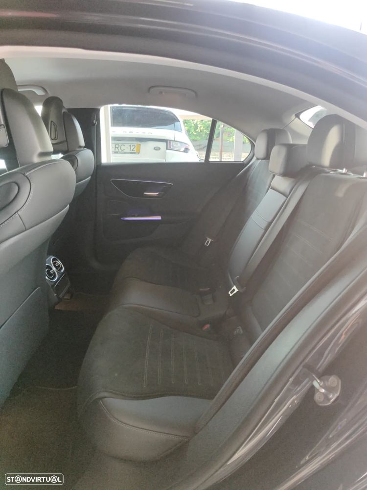 Mercedes-Benz C 300 e AMG Line - 13