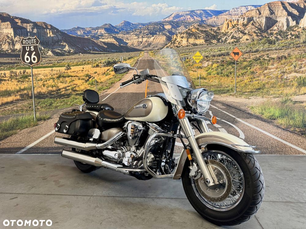 Yamaha Road Star - 2