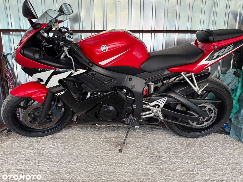 Yamaha R6 - 24