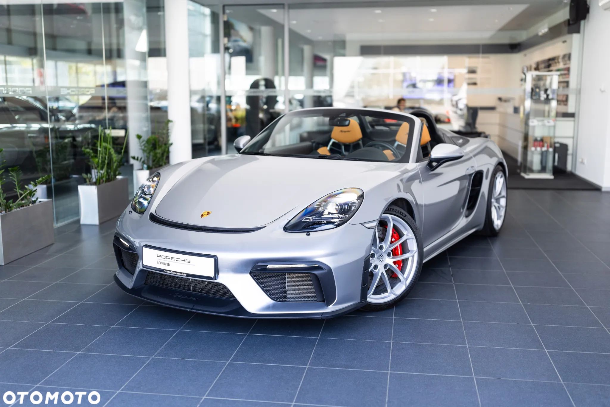 Porsche 718 Spyder - 1