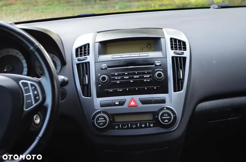 Kia Ceed Cee'd 1.6 Comfort + - 28
