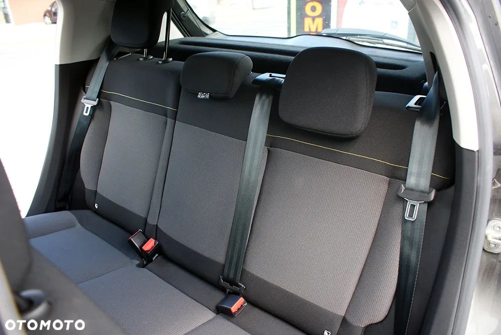 Citroën C3 BlueHDi 100 S&S FEEL - 19