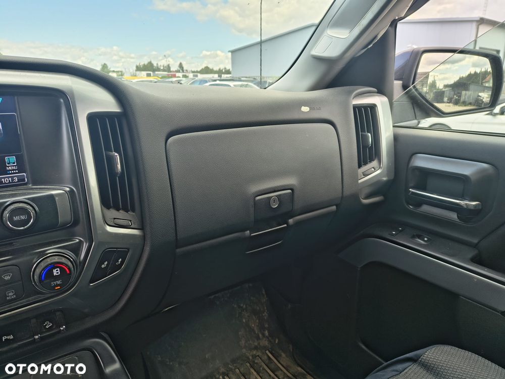 Chevrolet Silverado - 11