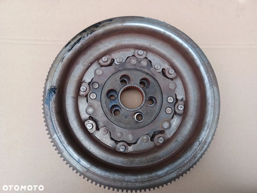 KOŁO DWUMASOWE DSG VW 2.0 TDI - 1