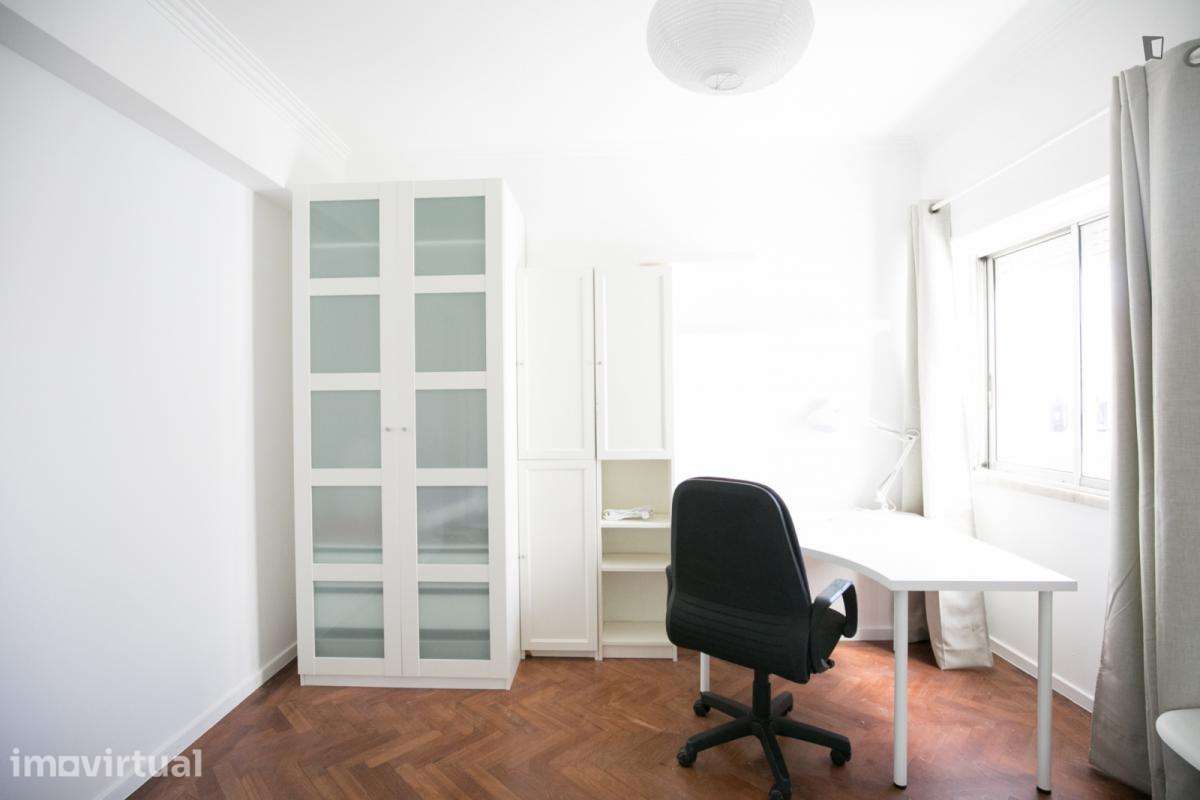 Quarto - localizado em Penha de França Lisbon - Grande imagem: 2/22