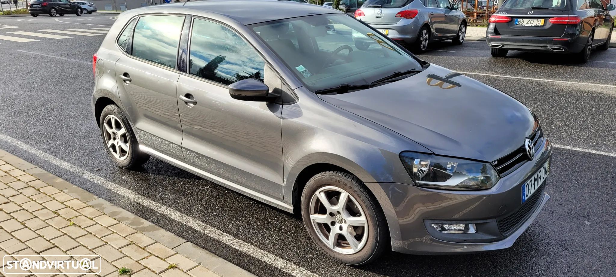 VW Polo 1.6 TDI Confortline BlueMotion - 1