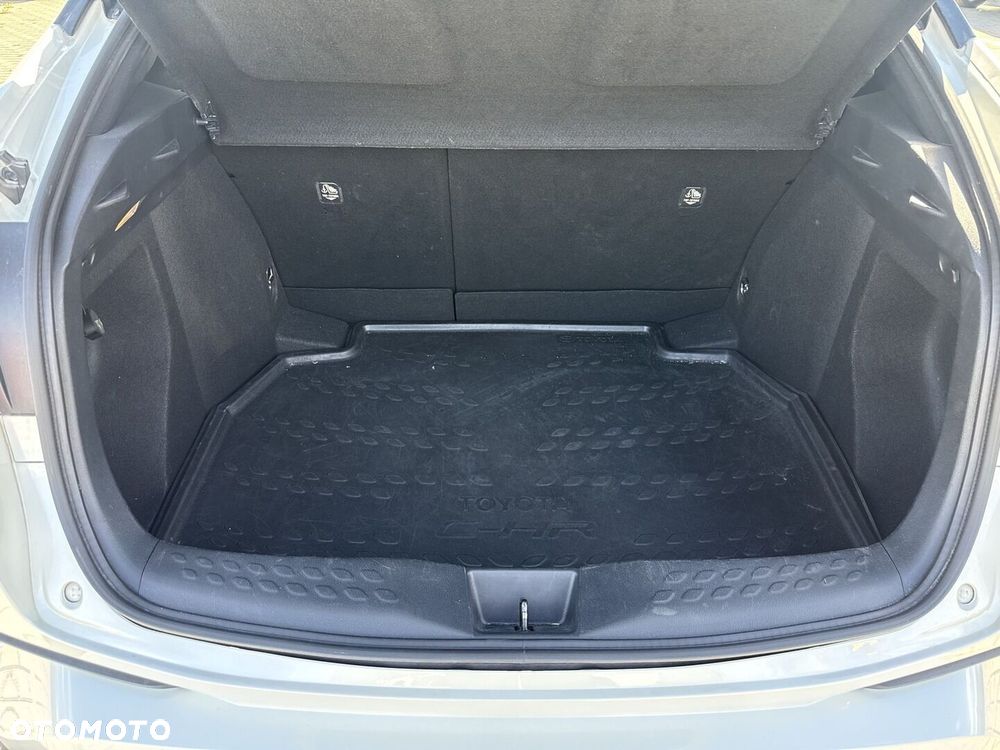 Toyota C-HR 1.8 Hybrid Dynamic - 24