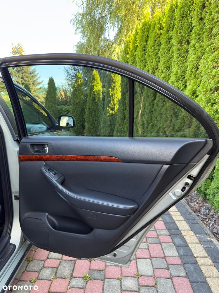 Toyota Avensis 1.8 VVT-i Sol - 7