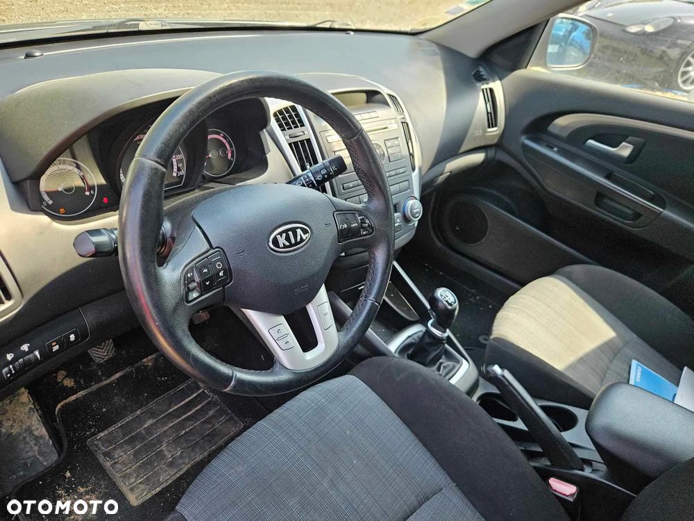 Kia Ceed Cee'd 1.6 Crdi Comfort + - 17