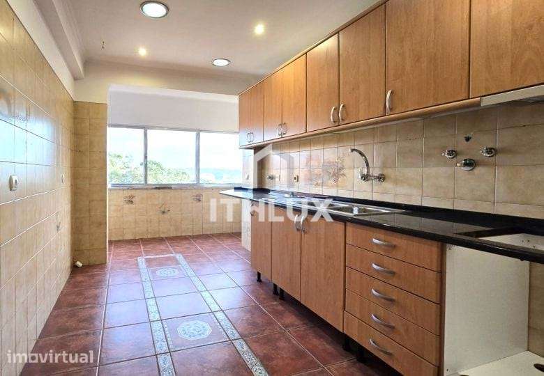 T2 com 97m² em Odivelas – Luz, Espaço e Conforto - Grande imagem: 2/40