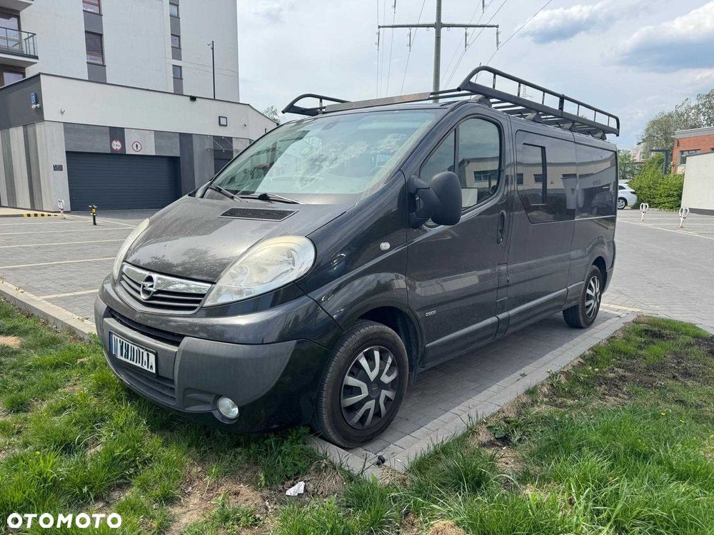 Opel Vivaro - 1