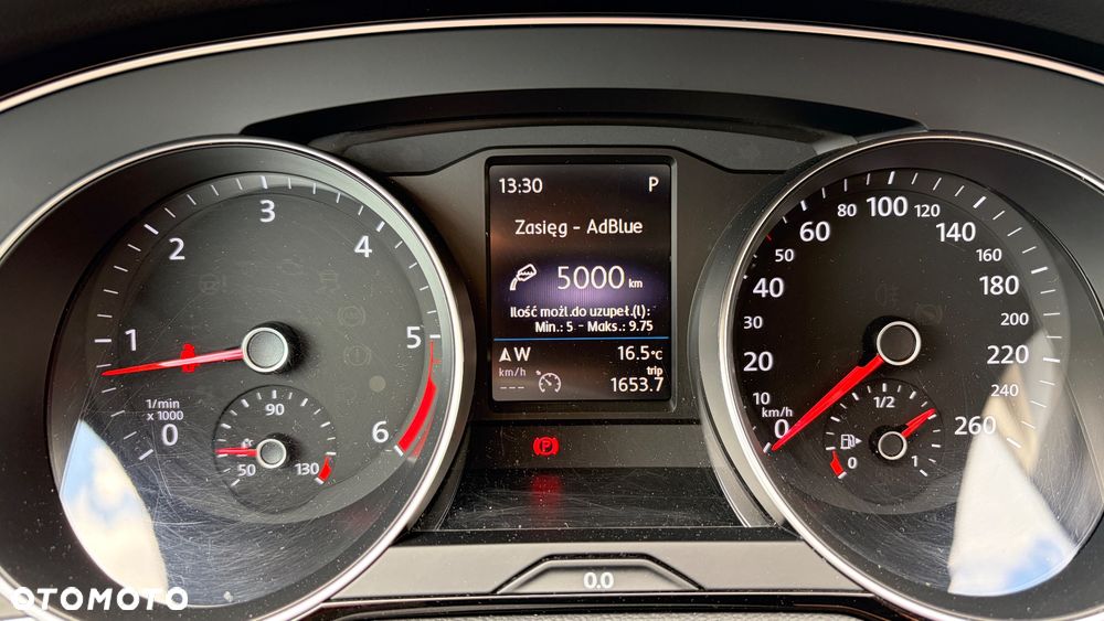 Volkswagen Passat 2.0 TDI SCR DSG Highline - 18
