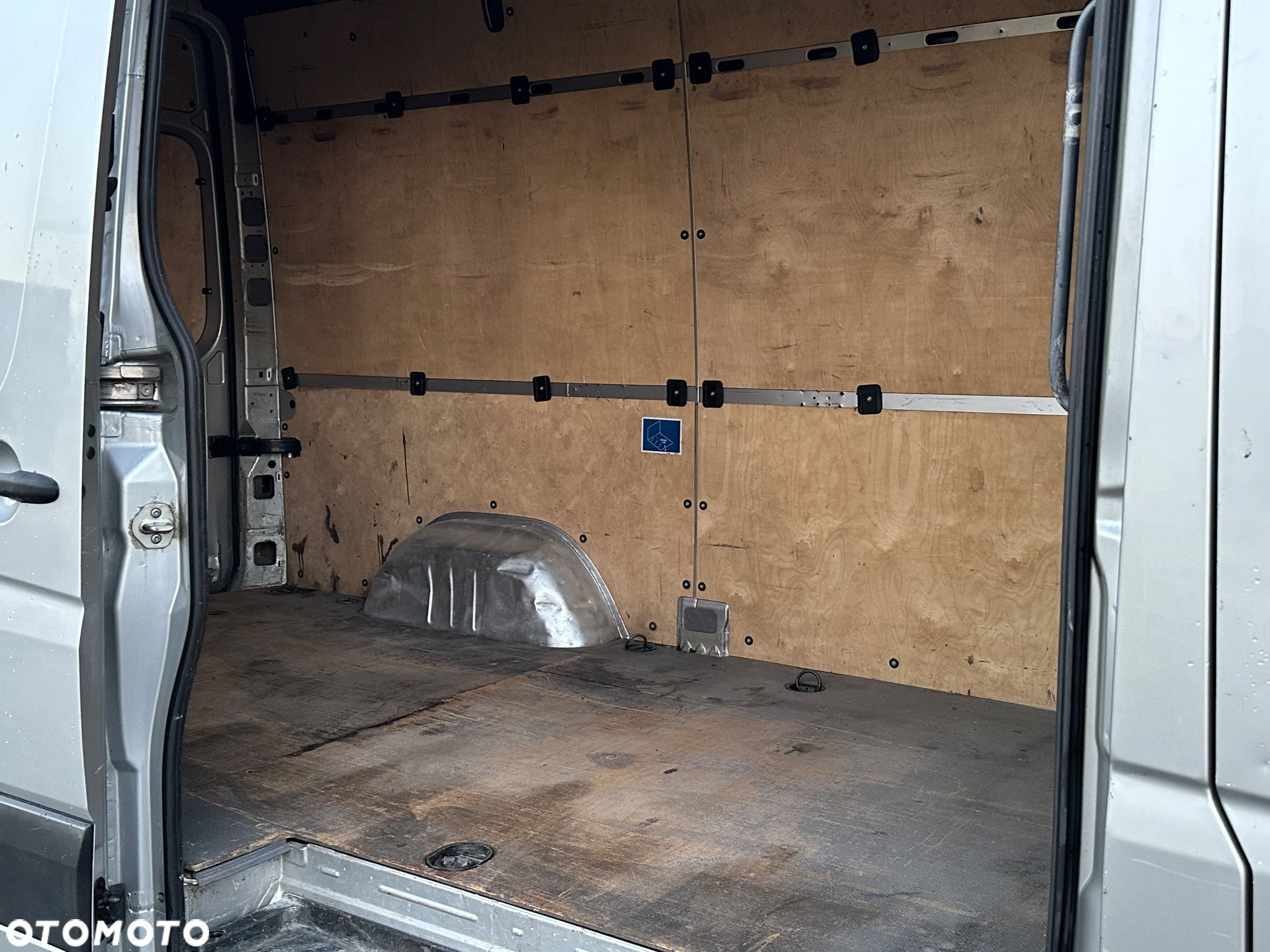 Mercedes-Benz Sprinter - 15