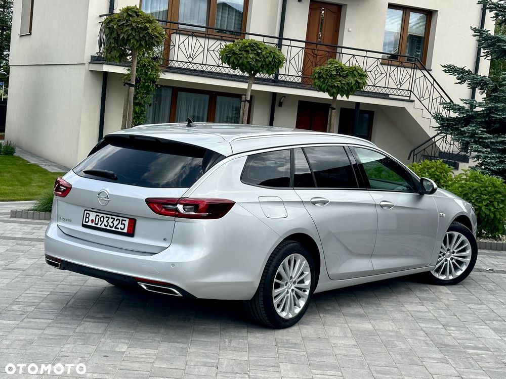 Opel Insignia 2.0 BiTurbo D 4x4 Automatik Ultimate Exclusive - 4