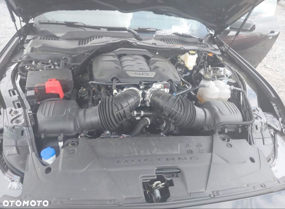 Ford Mustang - 12