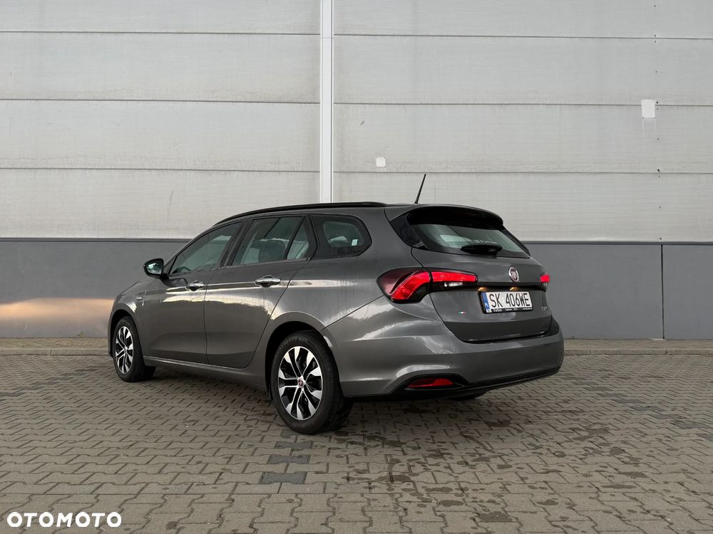 Fiat Tipo 1.4 16v Lounge EU6d - 3