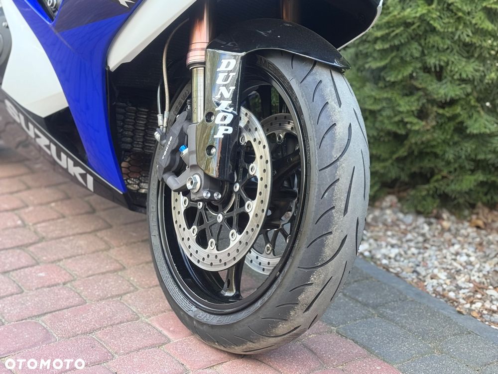 Suzuki GSX-R - 22