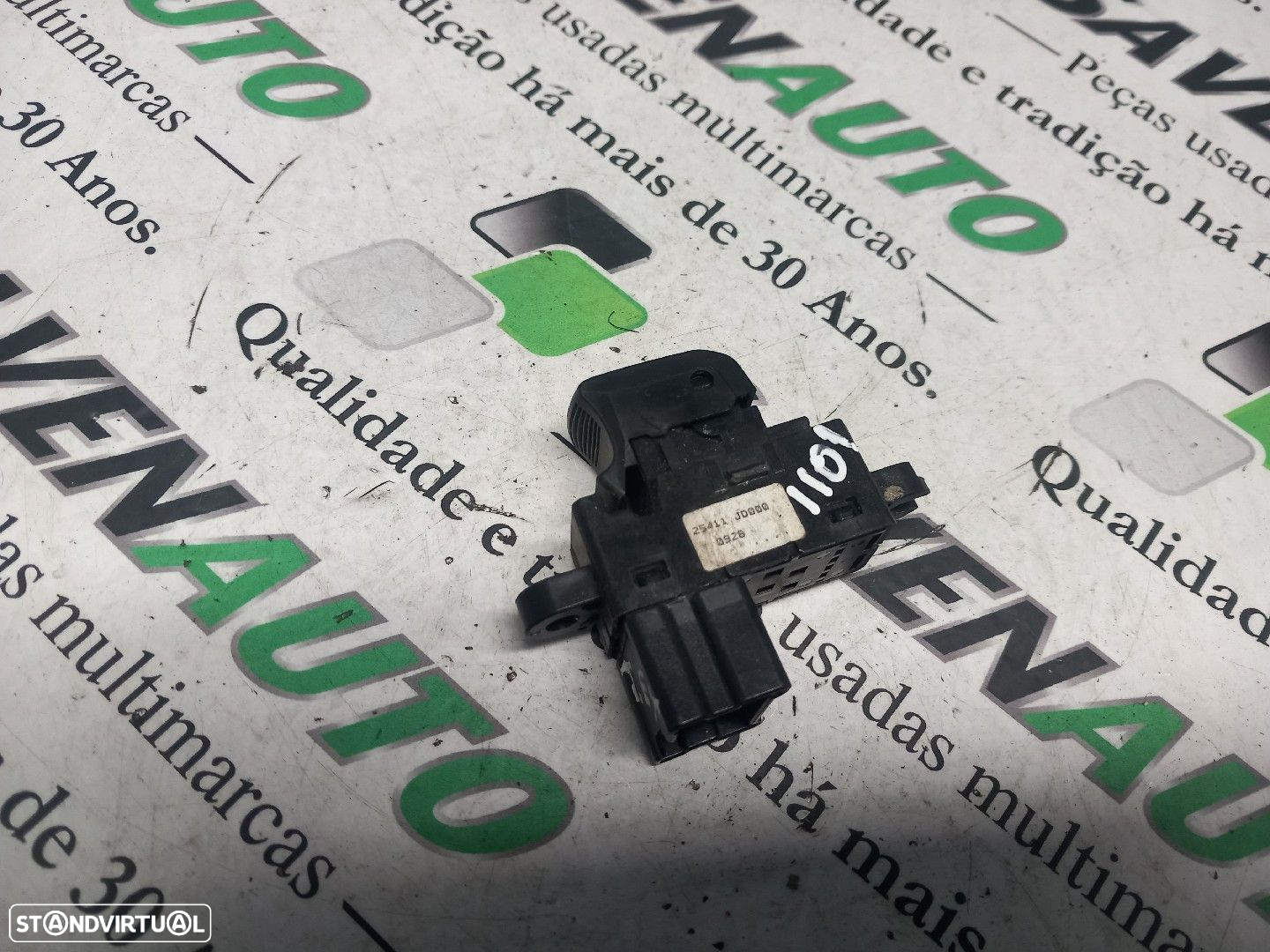 Botão / Botões / Comutador Vidro Dto Nissan Qashqai / Qashqai +2 I (J1 - 2