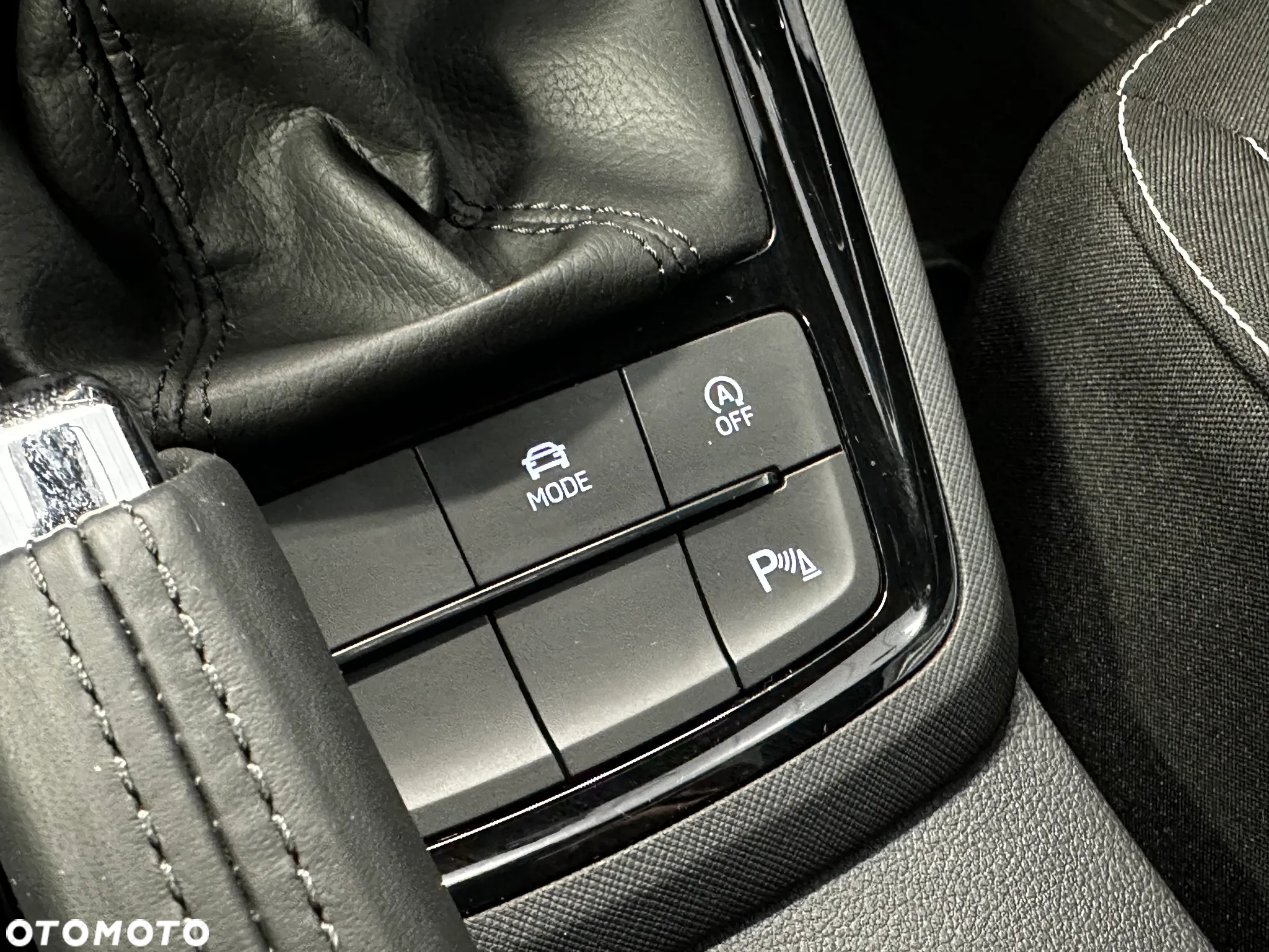 Skoda Kamiq 1.5 TSI Monte Carlo DSG - 32