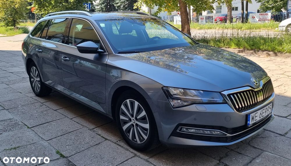 Skoda Superb 2.0 TDI SCR Style DSG - 3