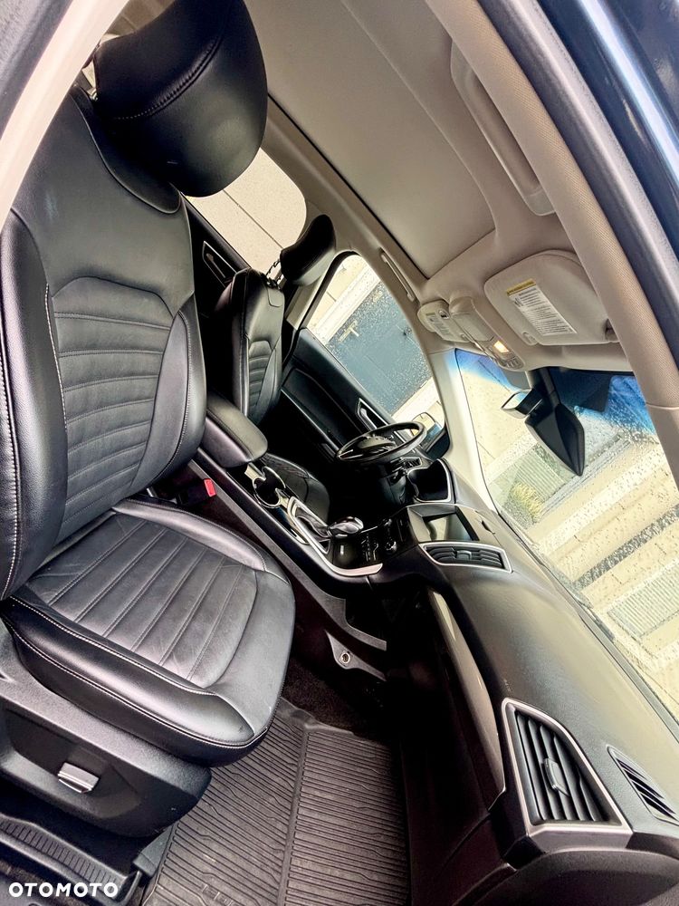 Ford Edge - 15