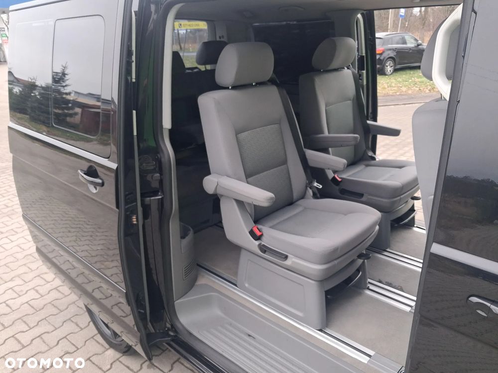 Volkswagen Multivan - 37