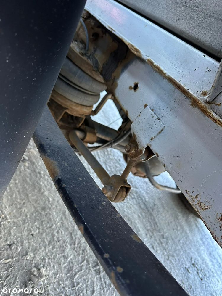 Mercedes-Benz Sprinter - 20