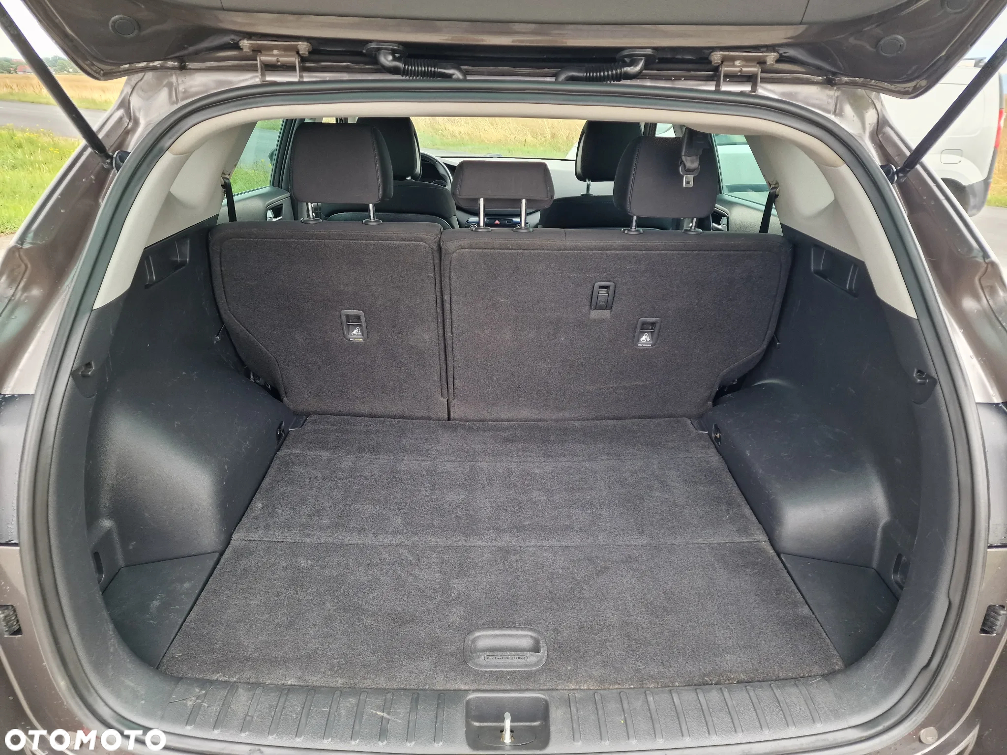 Hyundai Tucson 2.0 CRDi 4WD Automatik Style - 26