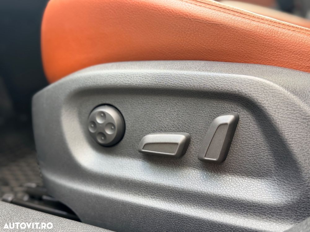 Volkswagen Tiguan 2.0 TDI DPF 4Motion Sport & Style - 14