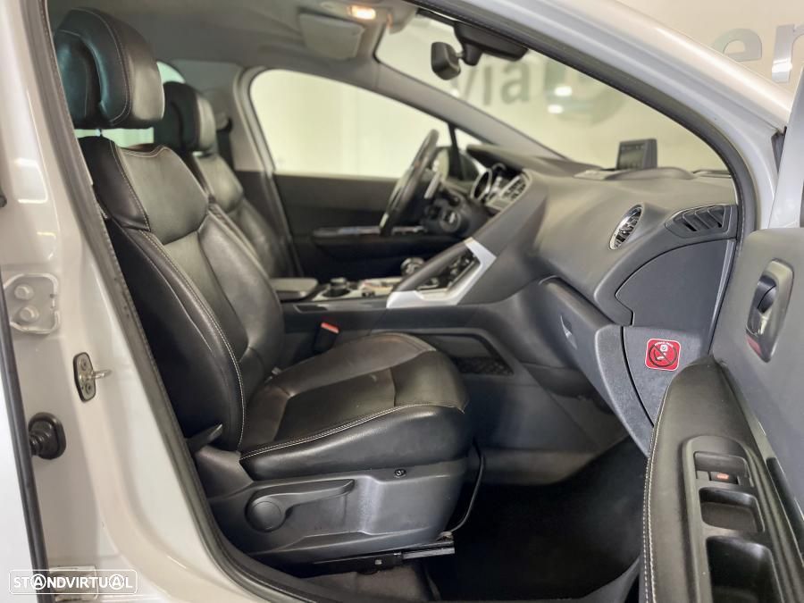 Peugeot 3008 2.0 HDi Hybrid4 - 26