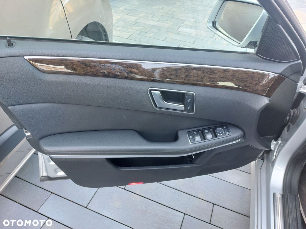 Mercedes-Benz Klasa E 200 CDI BlueEff Elegance - 15